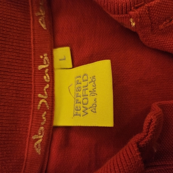 Ferrari Rosso Corsa Red Collar Polo Prancing Horse Crest - Picture 4 of 6